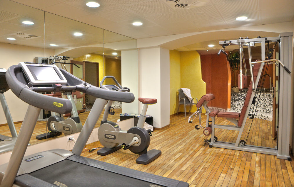 Le Mauritia Hotel Et Spa ปอร์นิก ภายนอก รูปภาพ